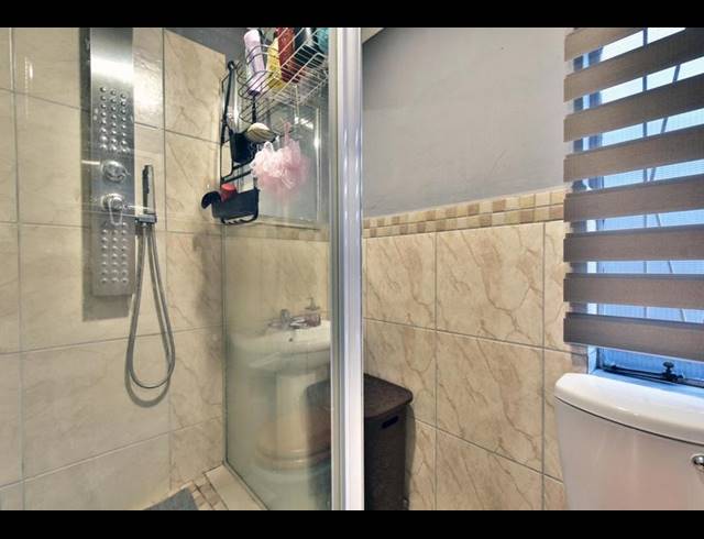 5 BEDROOM HOUSE FOR SALE IN MONDEOR